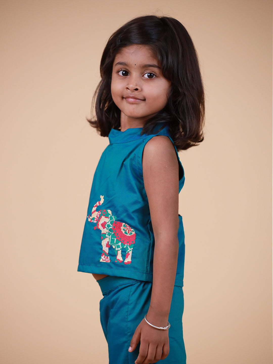 Trendy Halter Neck Full Pant Set – Perfect for Parties